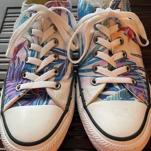 Converse Palm Tree print